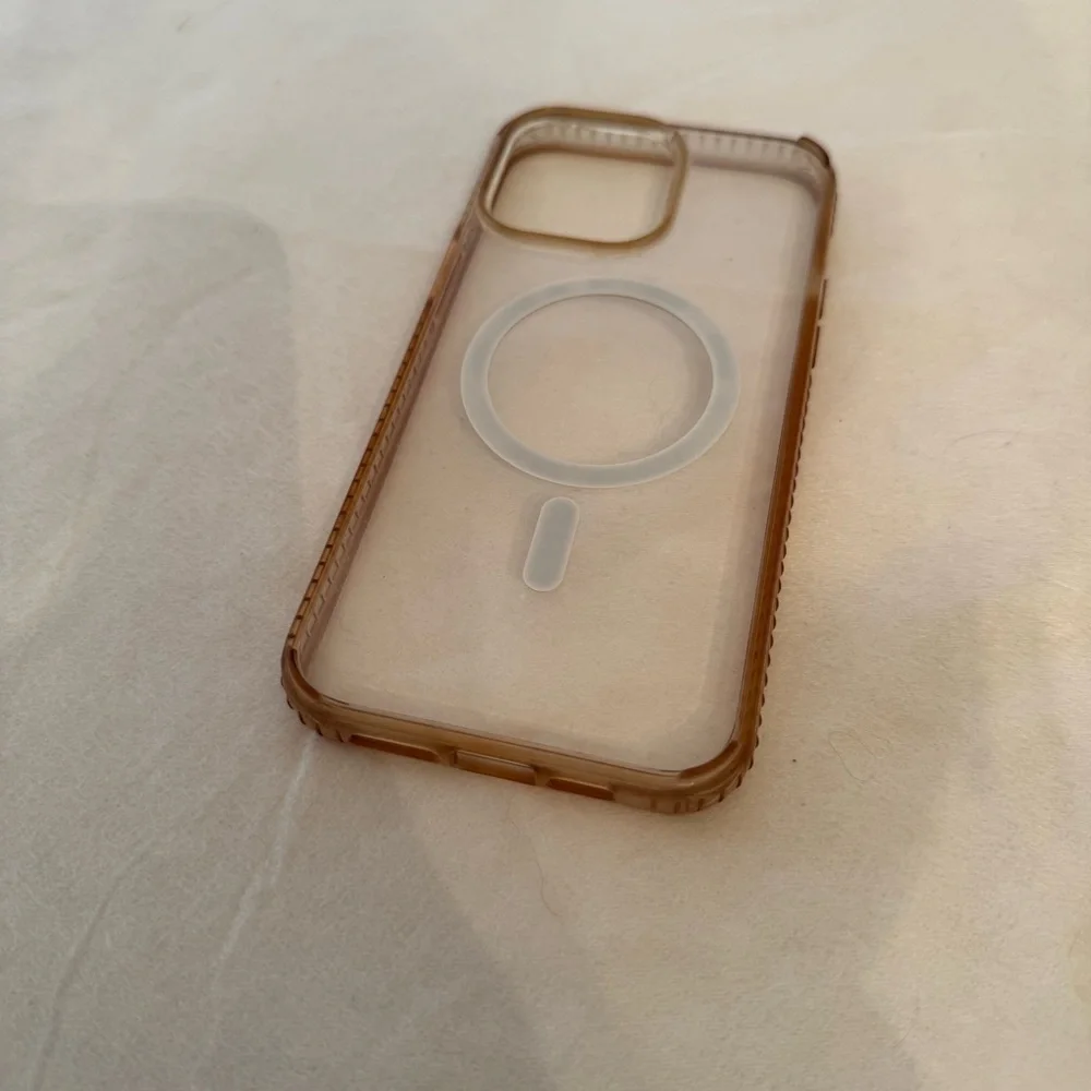 Insignia™ - Hard-Shell Case with MagSafe for iPhone 16 pro max